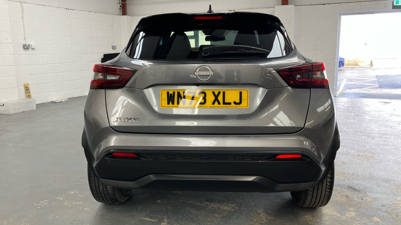 Nissan Juke 1.0 DiG-T 114 N-Connecta 5dr DCT Petrol Hatchback
